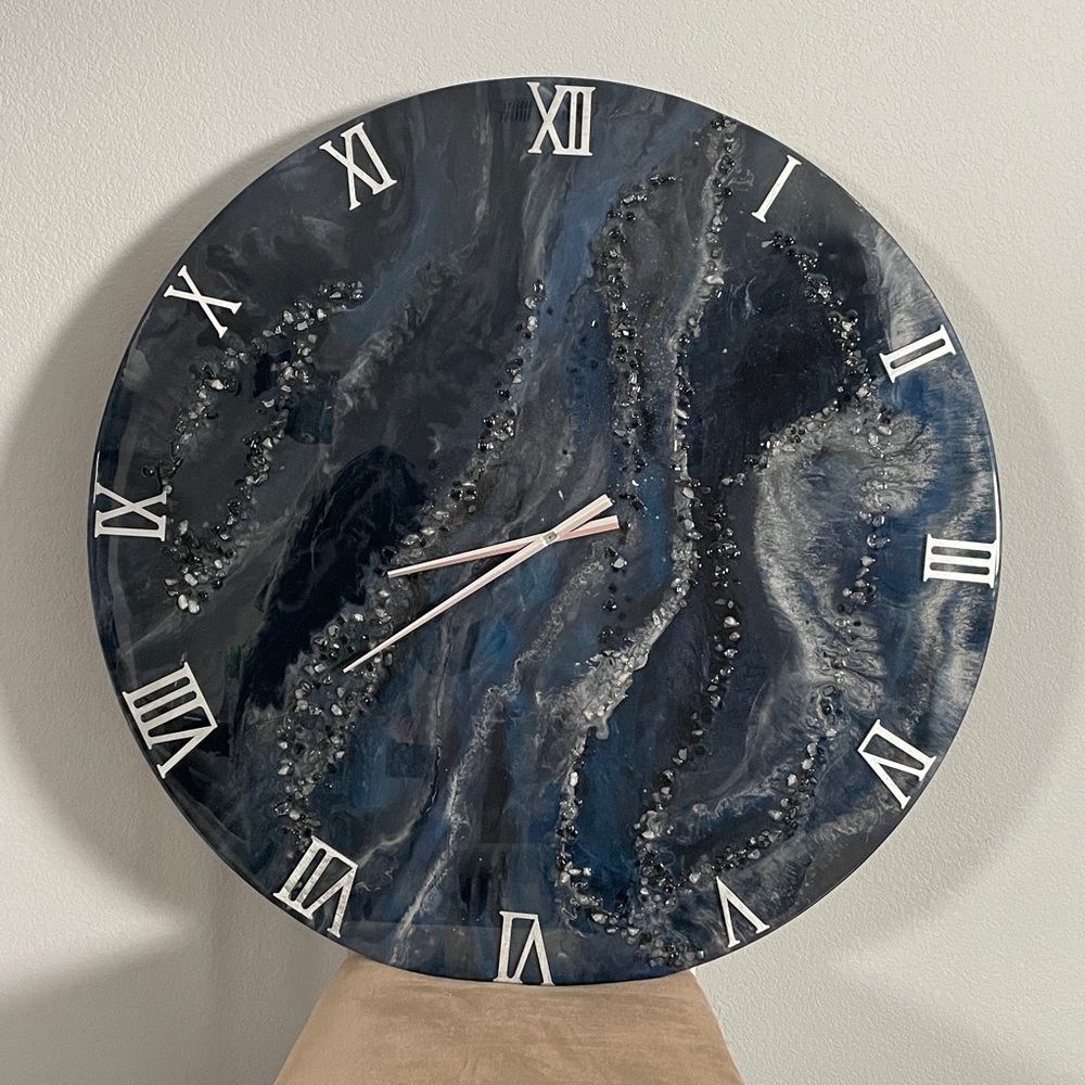 Wall Clock - Picture 6 of 16